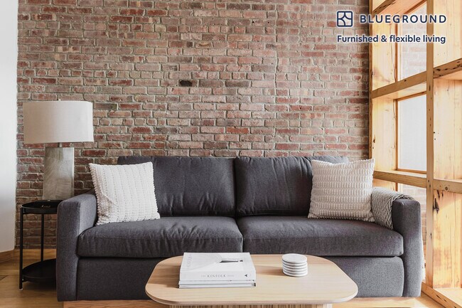 212 Lafayette St in New York, NY - Building Photo - Building Photo