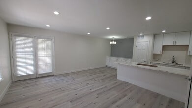 1291 Elizabeth Ave in Las Vegas, NV - Building Photo - Building Photo