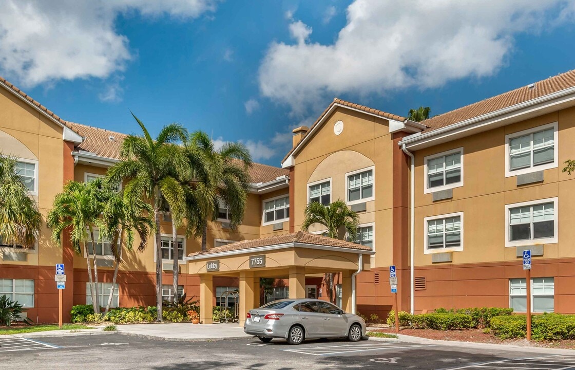 Furnished Studio-Fort Lauderdale - Plantation in Plantation, FL - Foto de edificio