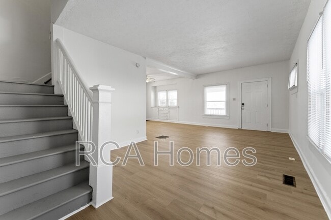 property at 601 N Sherman Dr