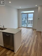 1936 Rymal Rd E in Hamilton, ON - Building Photo - Building Photo