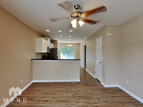 3217 Spooner Dr in Plant City, FL - Building Photo - Building Photo