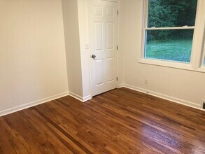 5 Colony Cir in Camillus, NY - Foto de edificio - Building Photo