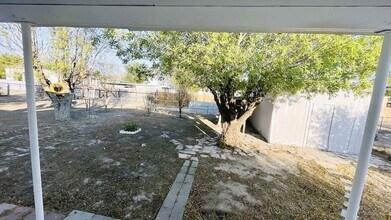 405 E Bowie St in Del Rio, TX - Foto de edificio - Building Photo