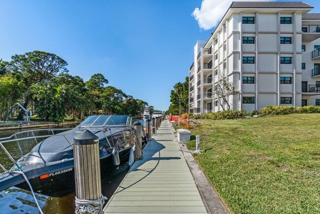 property at 1000 River Reach Dr