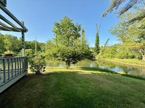 11 Creek Cir in Rhinebeck, NY - Building Photo - Building Photo
