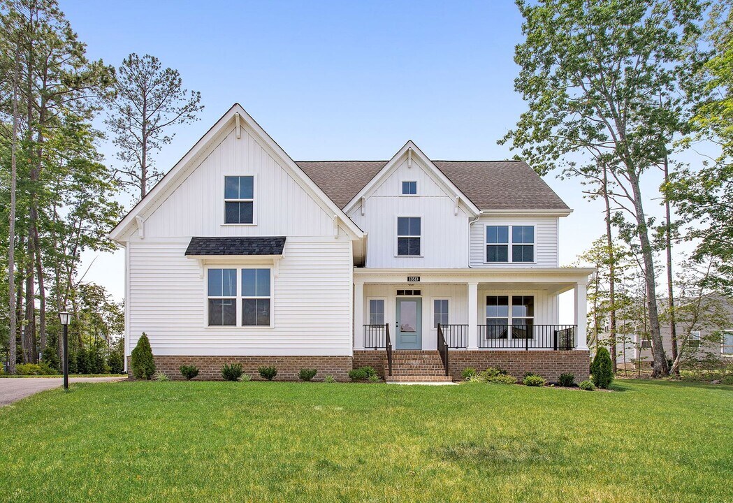 13513 Pinstone Ct in Midlothian, VA - Building Photo