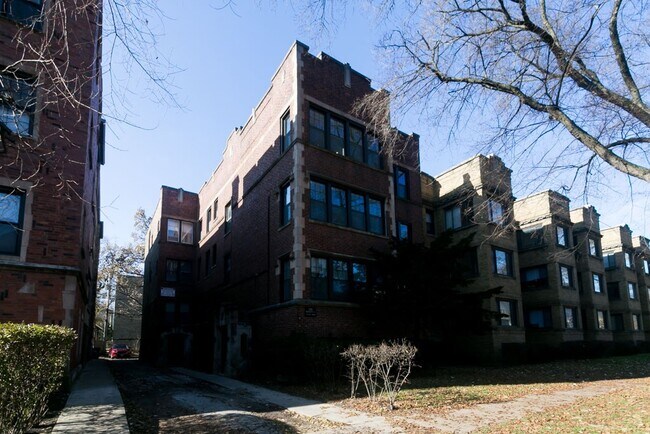 1122 Maple Ave, Unit J07P in Evanston, IL - Foto de edificio - Building Photo