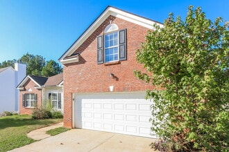 4227 Wood Cove Dr in Snellville, GA - Building Photo - Building Photo