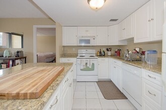 85 Brainerd Rd, Unit 416 in Boston, MA - Building Photo - Building Photo