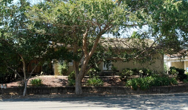 1713 Mission Blvd in Santa Rosa, CA - Building Photo - Building Photo