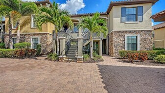 13609 Messina Loop in Bradenton, FL - Building Photo
