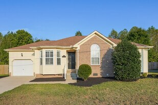 524 Summit Way in Mount Juliet, TN - Building Photo