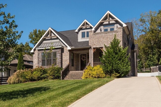 property at 118 Cheekwood Terrace