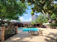 2506 Bering Dr photo'