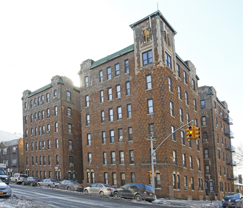 7501 Ridge Blvd in Brooklyn, NY - Foto de edificio