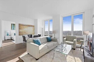 57 Bank St in White Plains, NY - Building Photo