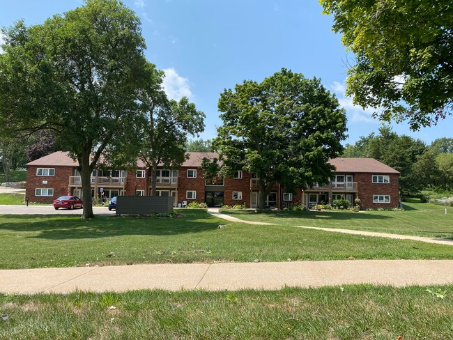 Sunrise Valley Apartments in Lancaster, WI - Building Photo - Building Photo