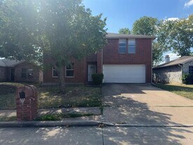 2805 Hillside Dr in Mesquite, TX - Building Photo