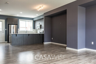 2803-2803 James Mowatt Trail SW in Edmonton, AB - Building Photo - Building Photo