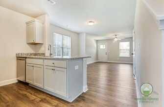 111 Sitton Dr in Easley, SC - Building Photo - Building Photo