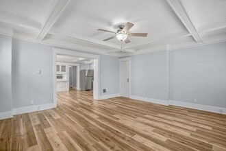 1530 Henderson Ave in Long Beach, CA - Building Photo - Building Photo
