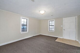 1213 N Brown Ave in Springfield, MO - Foto de edificio - Building Photo