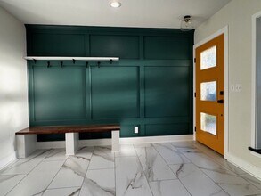 820 Francis Pl in Clayton, MO - Building Photo - Building Photo