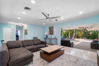 714 Hillcrest Rd in Boynton Beach, FL - Building Photo - Building Photo