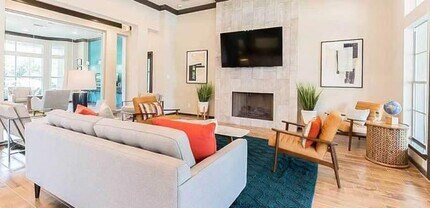 6565 Hollister St in Houston, TX - Building Photo - Building Photo