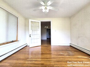 20 Willow St in Newton, MA - Building Photo - Building Photo