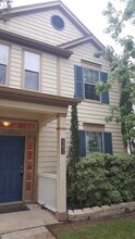 23631 Twisting Falls Drive in Spring, TX - Foto de edificio - Building Photo