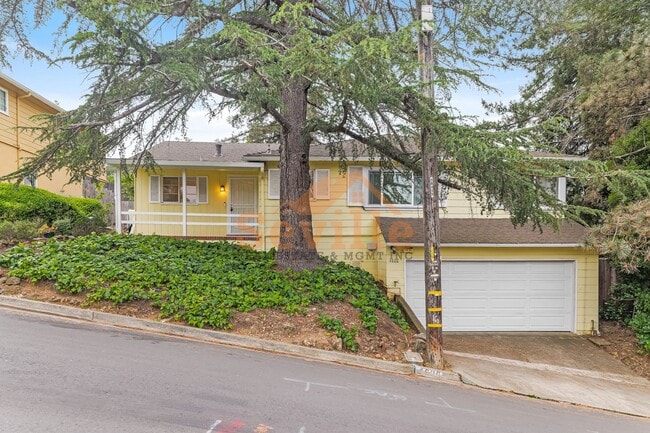 property at 4600 Stauffer Pl