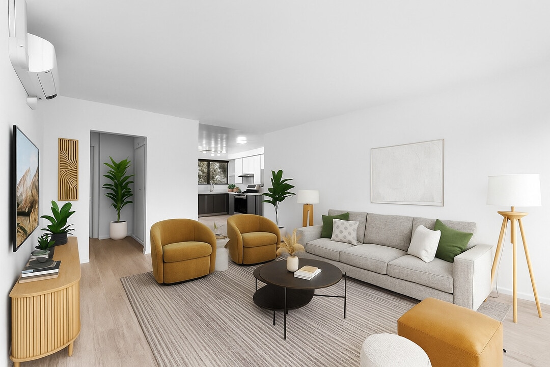 2033 N Beachwood Drive in Los Angeles, CA - Foto de edificio