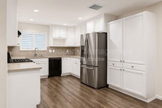 212 Derecho Way in Tracy, CA - Building Photo - Building Photo