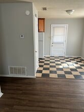 2200 Pearce Ave, Unit 1 in Albany, GA - Foto de edificio - Building Photo