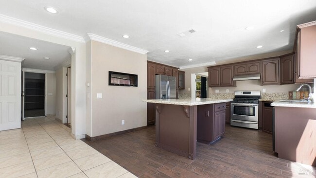property at 14383 Chamberlain Dr