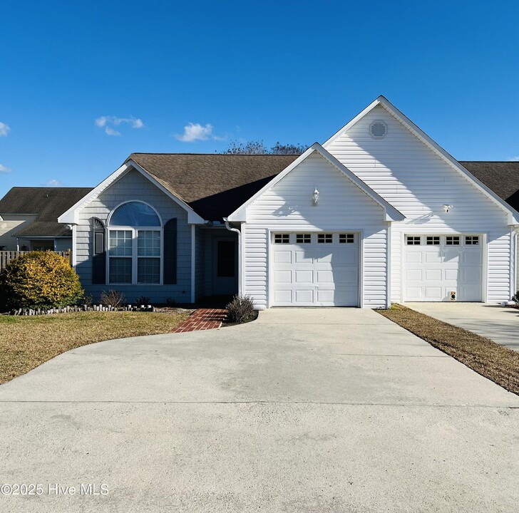 3015 Cheryl Ct in Winterville, NC - Building Photo