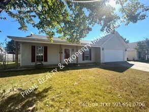 211 Hunters Run in Benton, AR - Foto de edificio - Building Photo