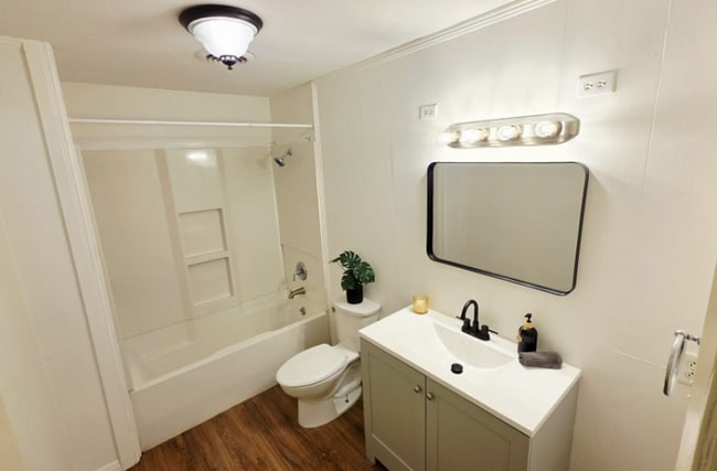 108 W 27th St in San Angelo, TX - Building Photo - Building Photo