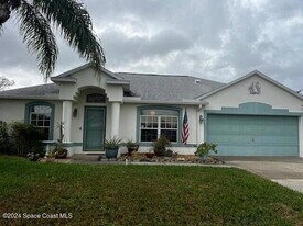 1448 Hill Ave in Melbourne, FL - Building Photo