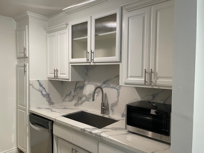 property at 1831 Barry Ave