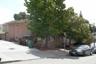 1500 MacArthur Blvd in Oakland, CA - Building Photo - Building Photo