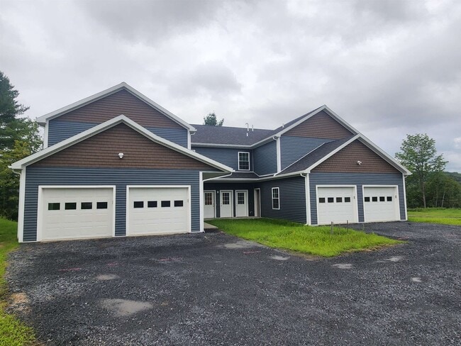 64 Nicholas Ln in Barre, VT - Building Photo - Building Photo