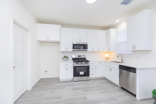 16626 Pademelon Dr in Sugar Land, TX - Building Photo - Building Photo