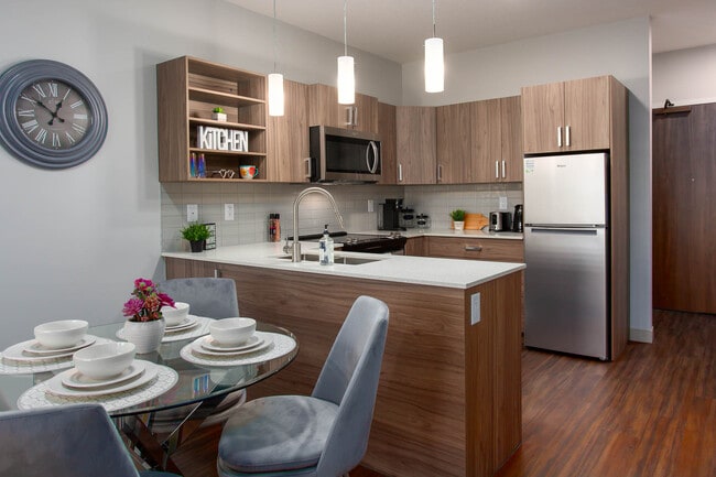 Telford Mews In Leduc Village