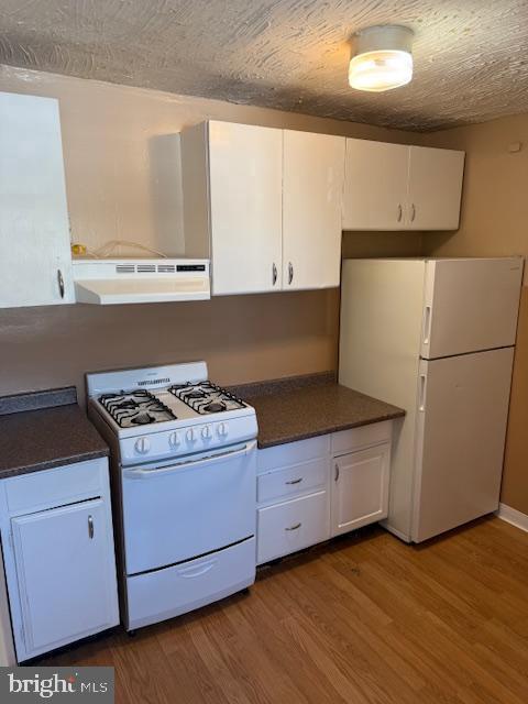 400 E Washington St in Riverside, NJ - Building Photo