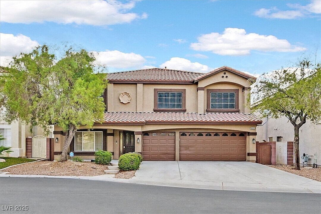 8085 Coronado Coast St in Las Vegas, NV - Building Photo