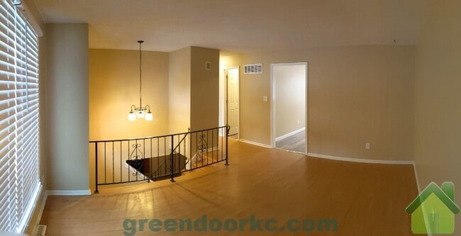 9106 W 78th St in Overland Park, KS - Building Photo - Building Photo