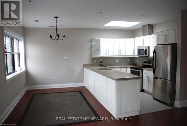 425 Queen St E in Toronto, ON - Building Photo - Building Photo